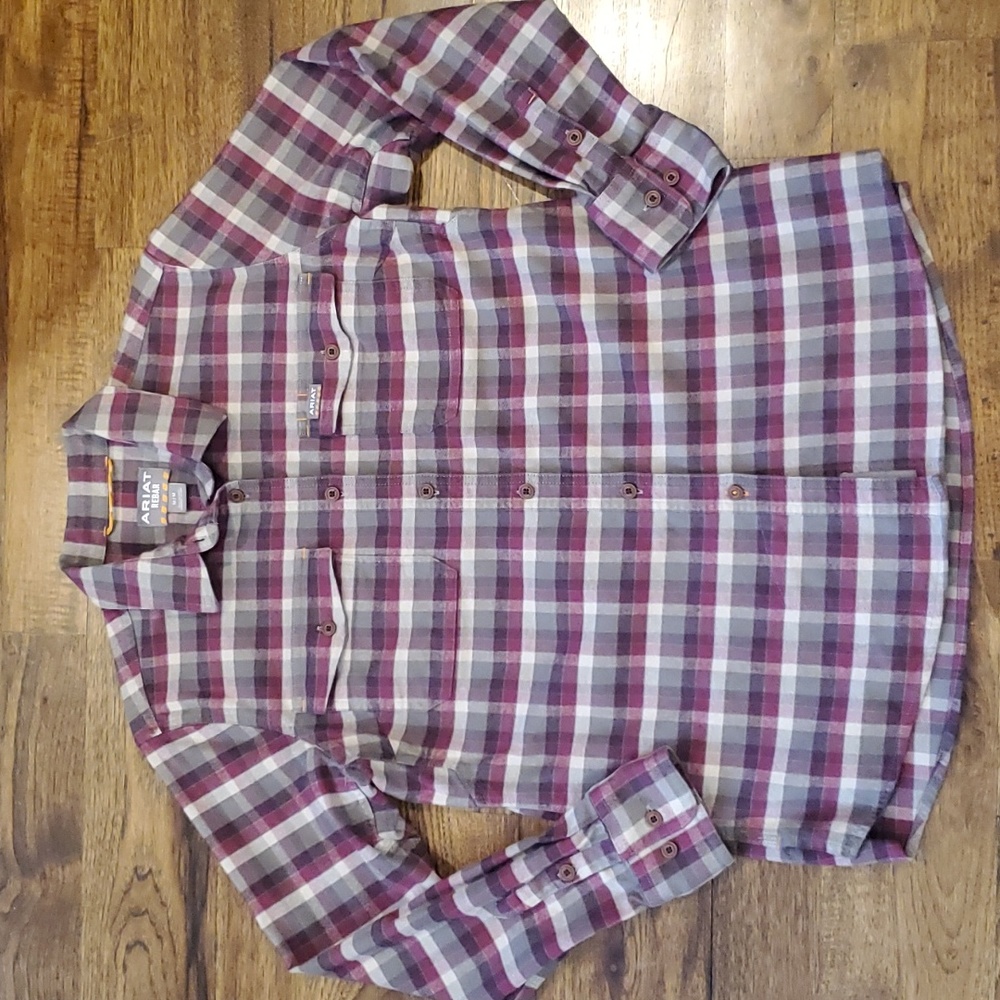 Womens Ariat purple & gray flannel button down size M